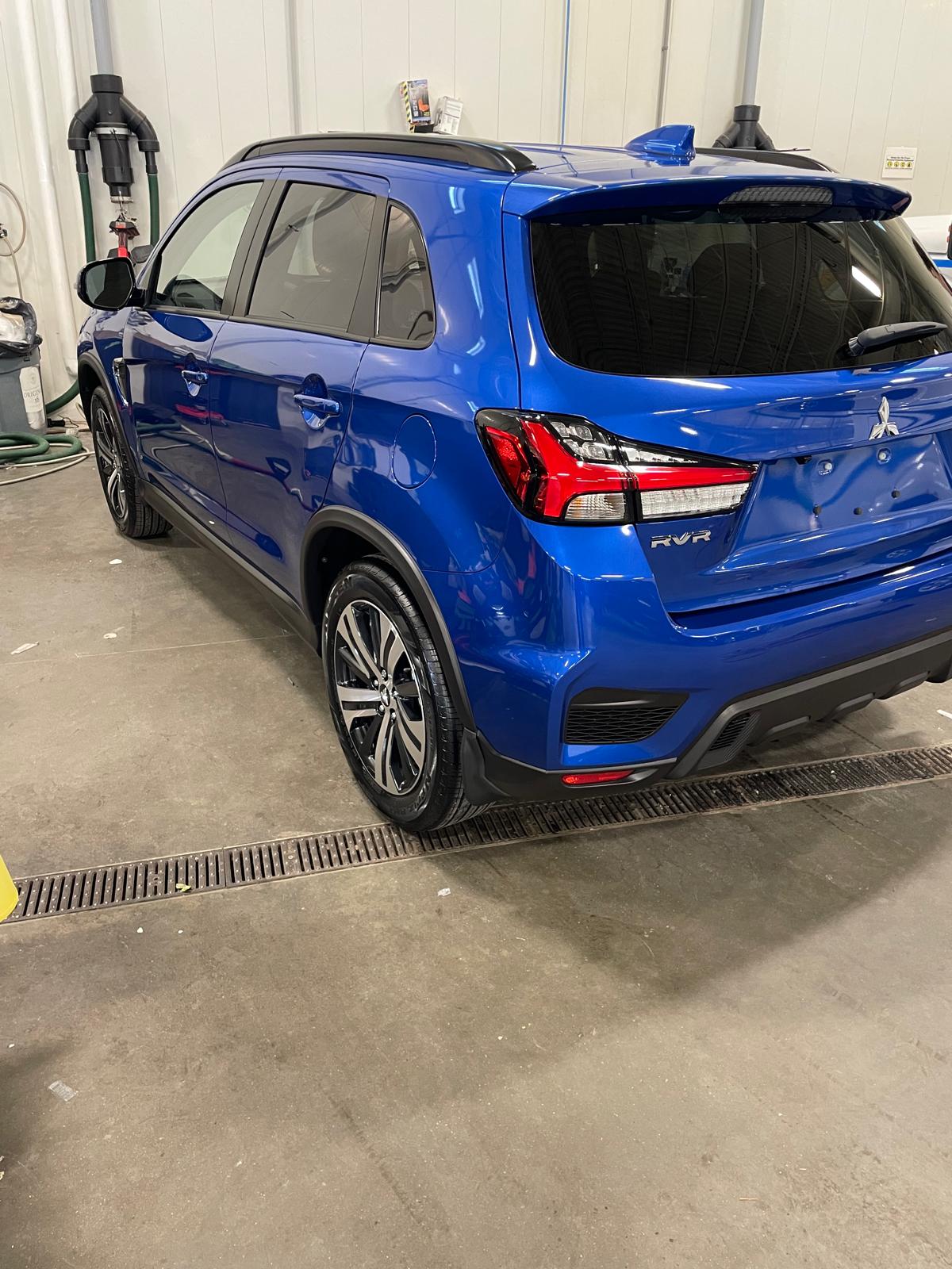 Rear quarter clear coat depth and tire dressing finish